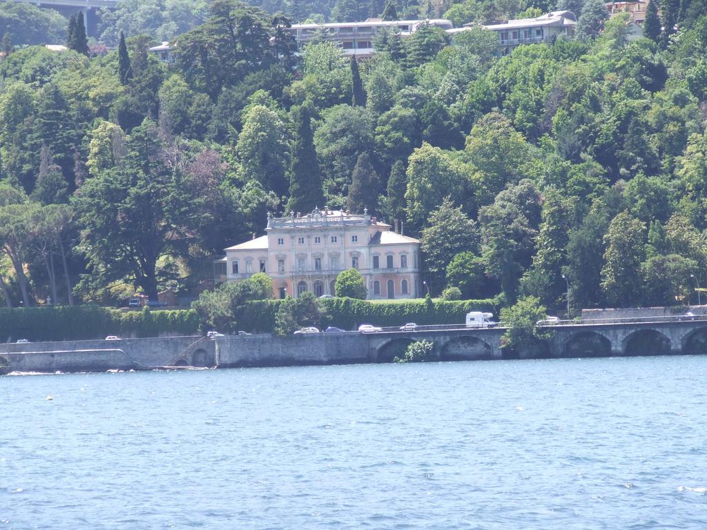 Victoria Hotels Carso Camnago Volta Exteriör bild