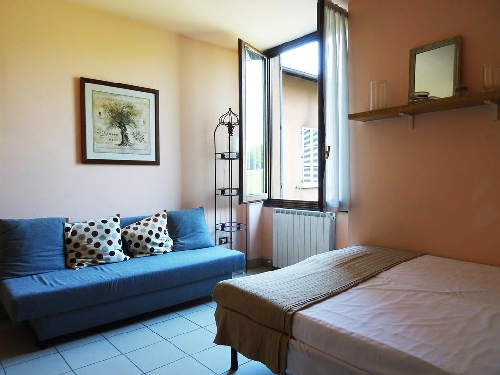 Victoria Hotels Carso Camnago Volta Exteriör bild