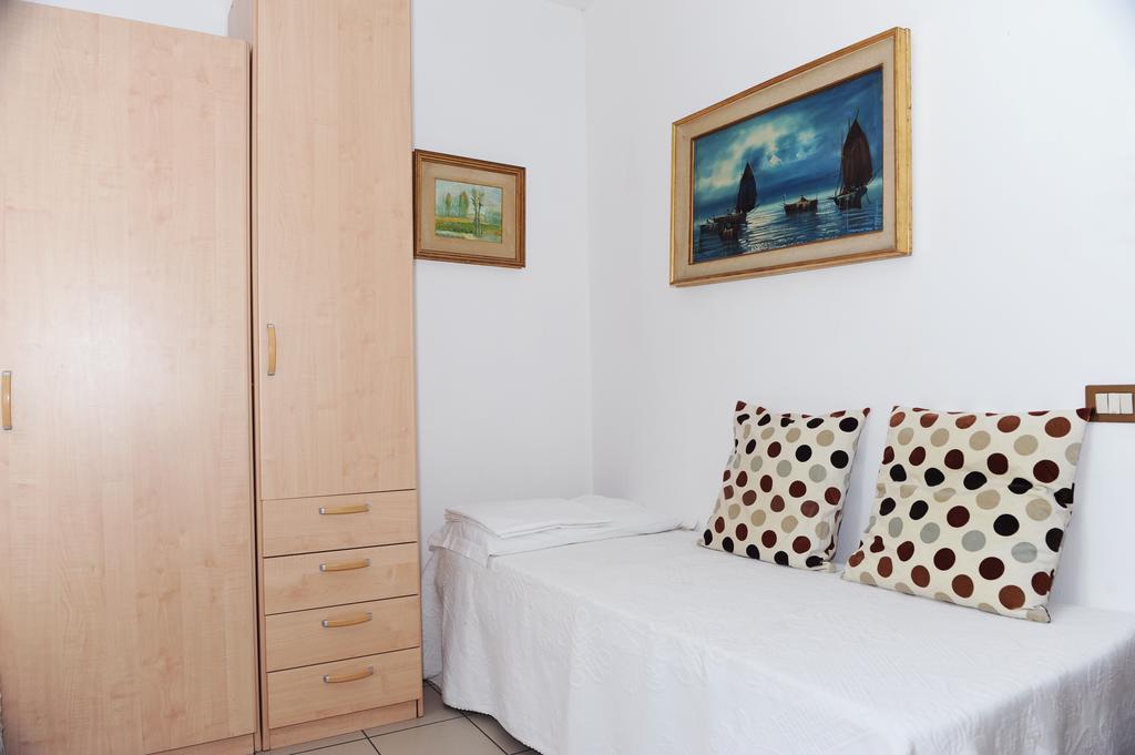 Victoria Hotels Carso Camnago Volta Exteriör bild