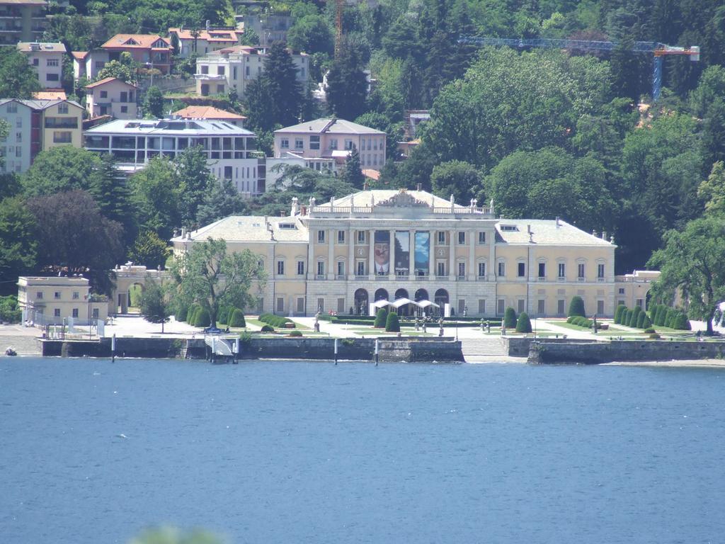 Victoria Hotels Carso Camnago Volta Exteriör bild