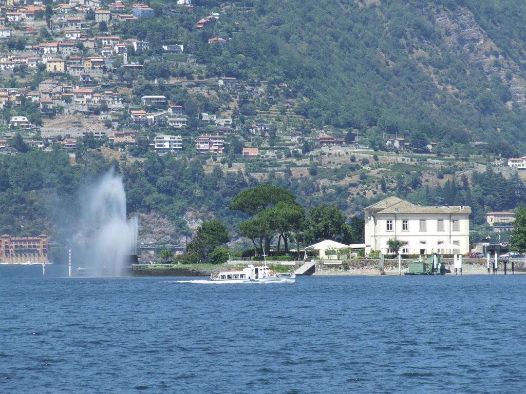 Victoria Hotels Carso Camnago Volta Exteriör bild